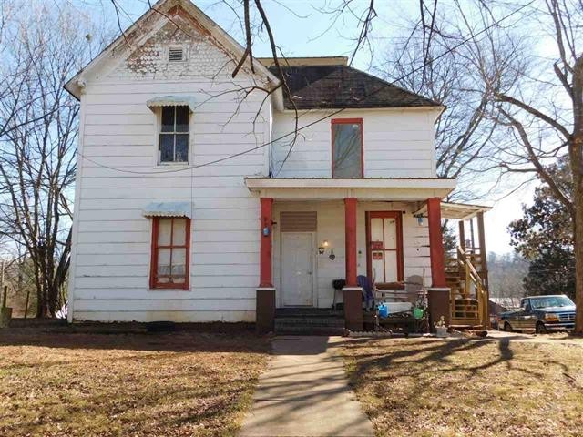 601 E Madison Ave in Athens, TN - Building Photo