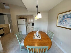 440 Wiggins Lake Ct in Naples, FL - Building Photo - Building Photo