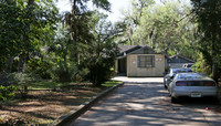 Glenview Inn in Tallahassee, FL - Building Photo - Building Photo