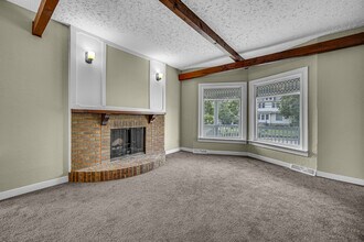 402 Nicholson St in Joliet, IL - Building Photo - Building Photo