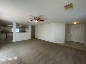 8322 Pine Meadow Dr in Converse, TX - Building Photo - Building Photo