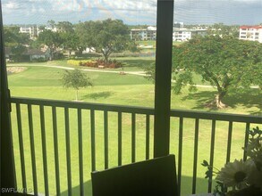 7406 Lake Breeze Dr in Ft. Myers, FL - Building Photo - Building Photo