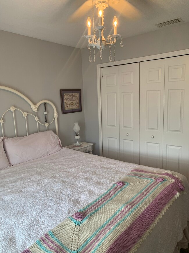 1049 George St, Unit Sebastian in Sebastian, FL - Foto de edificio - Building Photo