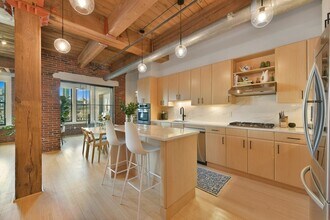 9 W Broadway in Boston, MA - Building Photo - Building Photo