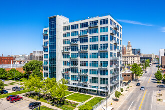 Whiteline Lofts in Des Moines, IA - Building Photo - Primary Photo