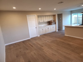 8580 Golden Ridge Rd in Lakeside, CA - Building Photo - Building Photo