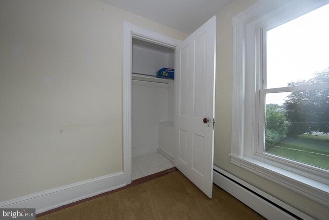 324 4th Ave in Phoenixville, PA - Building Photo - Building Photo