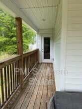 401 Albus Dr in Travelers Rest, SC - Building Photo - Building Photo
