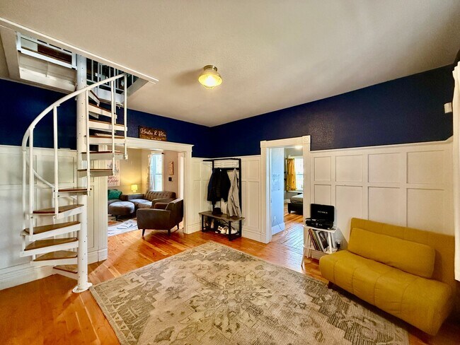 723 E Cimarron St in Colorado Springs, CO - Building Photo - Building Photo