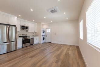 10344 Dempsey Ave, Unit 1 in Los Angeles, CA - Building Photo - Building Photo