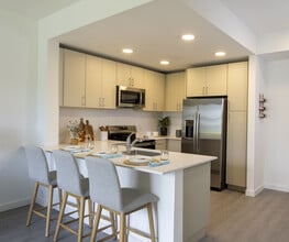 Reva in Ft. Myers, FL - Foto de edificio - Building Photo