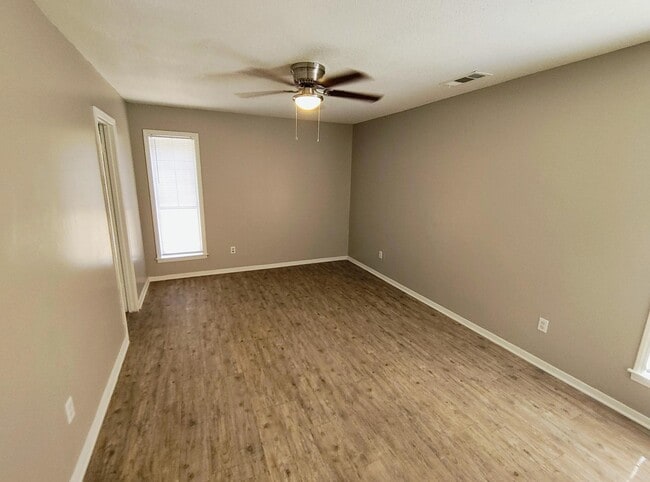 6019 Whisper Valley Dr in Memphis, TN - Building Photo - Building Photo