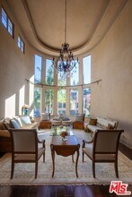 3501 Caribeth Dr in Los Angeles, CA - Building Photo - Building Photo