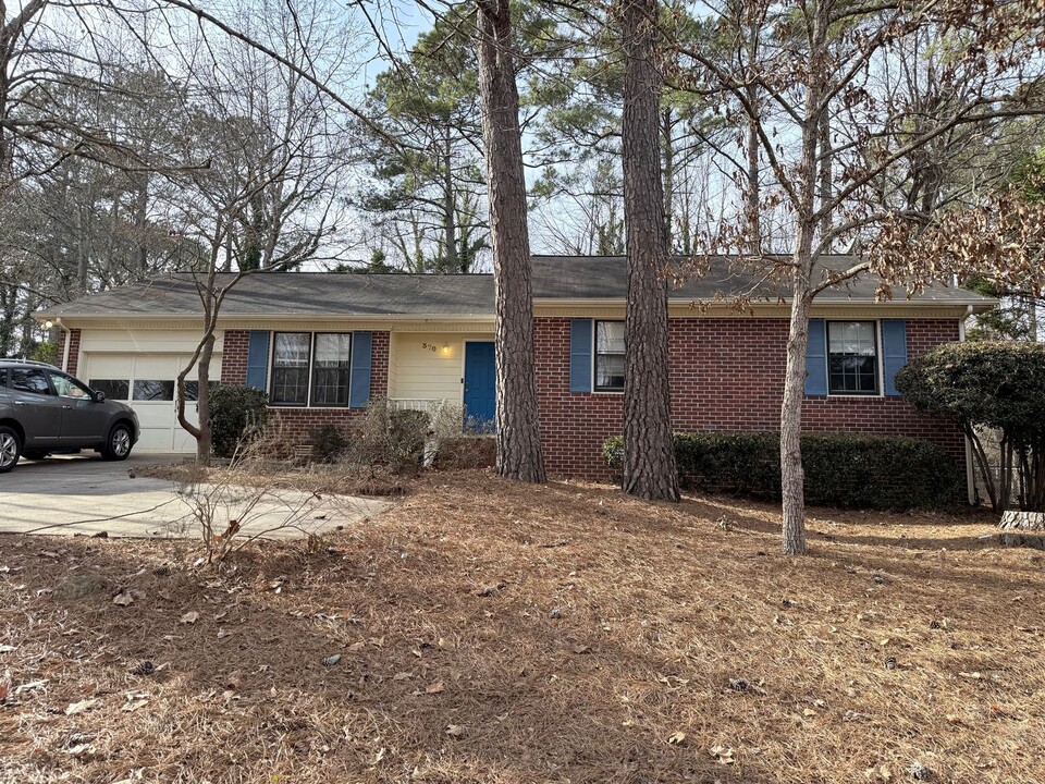 370 Brookstone Dr in Athens, GA - Building Photo