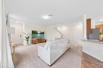 10643 Military Dr W in San Antonio, TX - Building Photo - Building Photo