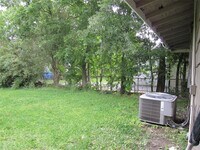 5203 Dewberry St photo'
