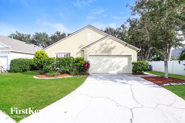property at 946 Riviera Point Dr