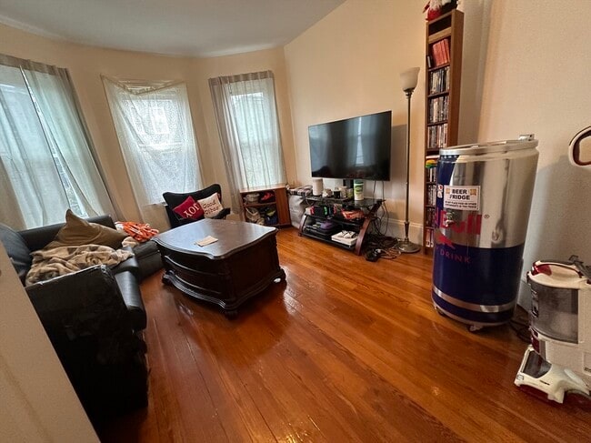 11 Raven St, Unit 2