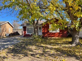 1221 S Alabama St in Amarillo, TX - Building Photo