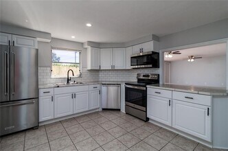 269 E Tarpon Blvd NW in Port Charlotte, FL - Building Photo - Building Photo