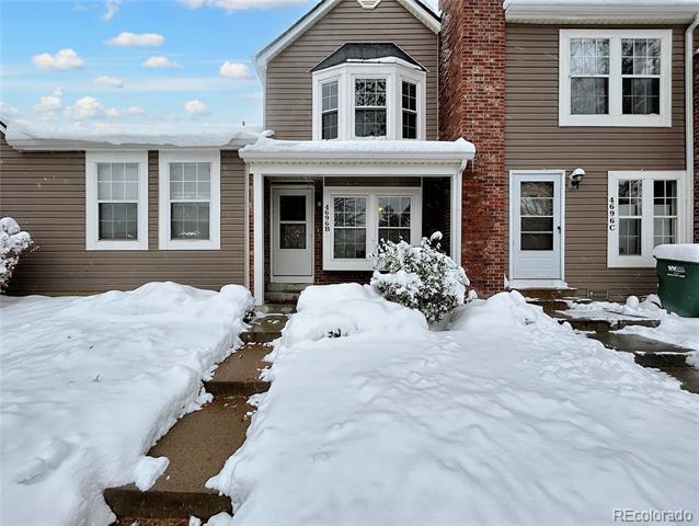 4696 S Dillon Ct in Aurora, CO - Foto de edificio