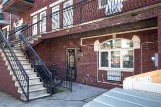 1752 Benson Ave in Brooklyn, NY - Building Photo - Building Photo