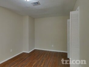 5722 Yorkgate Dr in Spring, TX - Building Photo - Building Photo