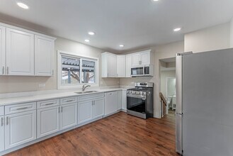 125 S Main St in Montgomery, IL - Building Photo - Building Photo