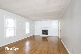 3224 Timberwolf Ave in High Point, NC - Foto de edificio - Building Photo