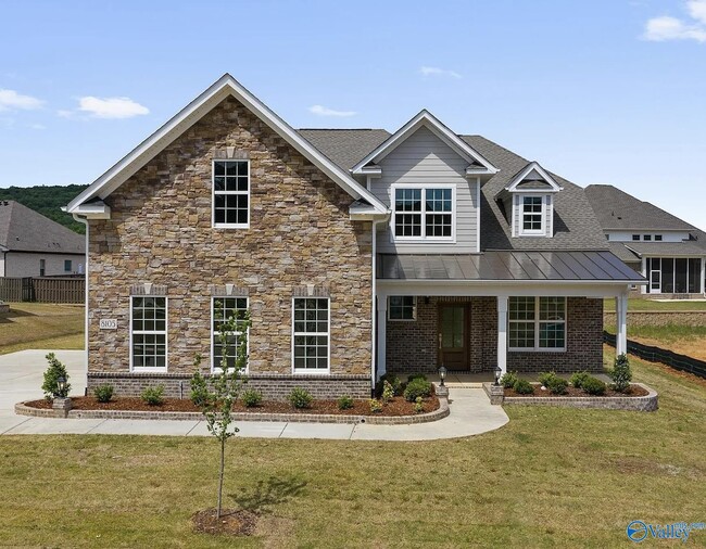 8105 Goose Ridge Dr SE in Owens Cross Roads, AL - Building Photo - Building Photo