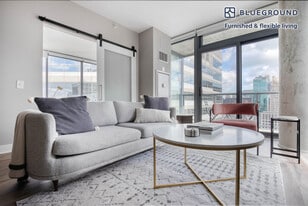 505 N State St in Chicago, IL - Building Photo