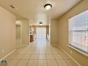 10747 Shaencrossing in San Antonio, TX - Building Photo - Building Photo