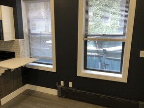 25 Phillips St, Unit 2 in Boston, MA - Building Photo - Building Photo