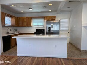 361 E Clarendon Ave in Phoenix, AZ - Building Photo - Building Photo