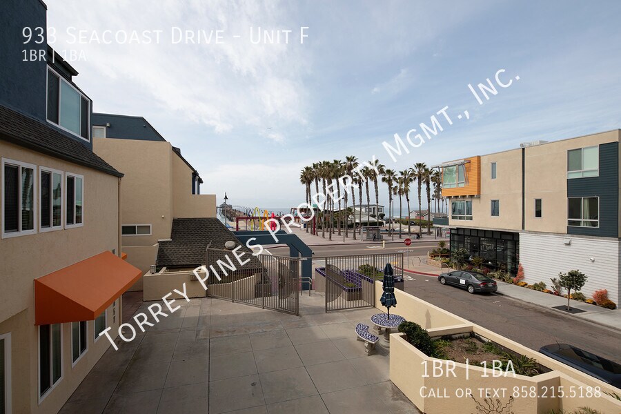 933 Seacoast Dr-Unit -Unit F in Imperial Beach, CA - Building Photo