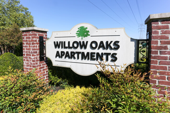 Willow Oaks Apartments