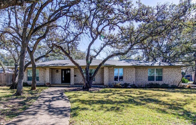 7305 W Rim Dr in Austin, TX - Building Photo - Building Photo