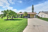 1448 SE 15th St in Cape Coral, FL - Foto de edificio - Building Photo