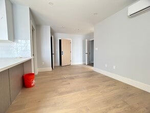 59 Leicester St, Unit 2 in Boston, MA - Building Photo - Building Photo
