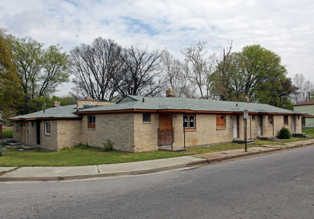 270 Guthrie Ave in Memphis, TN - Building Photo