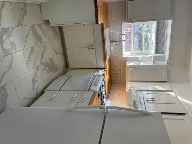 property at 682 E 42nd St