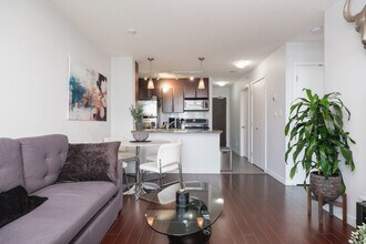 183 Keefer Pl in Vancouver, BC - Building Photo - Building Photo
