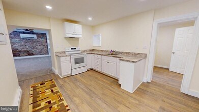 824 Kintner Rd in Kintnersville, PA - Building Photo - Building Photo