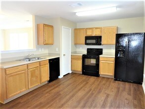 9742 Liberty Grn in San Antonio, TX - Building Photo - Building Photo