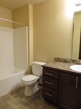 Oxford Place Apartments in Marysville, WA - Building Photo - Building Photo