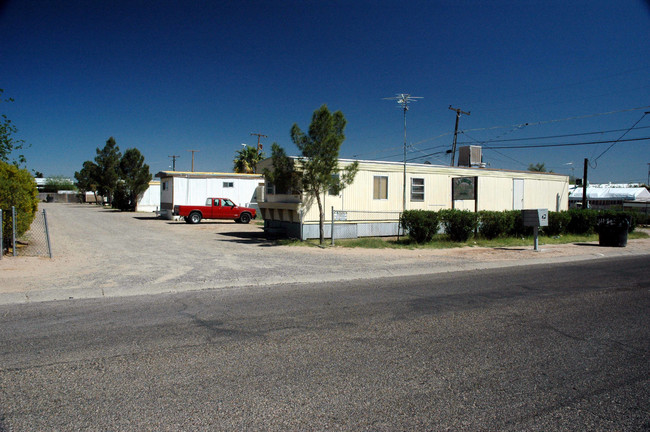 La Verde Mobile Home Park in Casa Grande, AZ - Building Photo - Building Photo