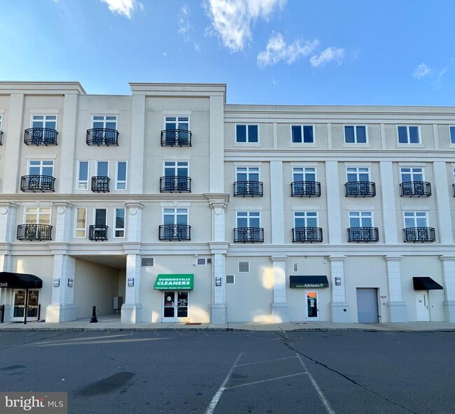204 NJ-33-Unit -204 in Robbinsville, NJ - Building Photo - Building Photo