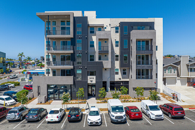 The Abington in San Diego, CA - Building Photo - Building Photo