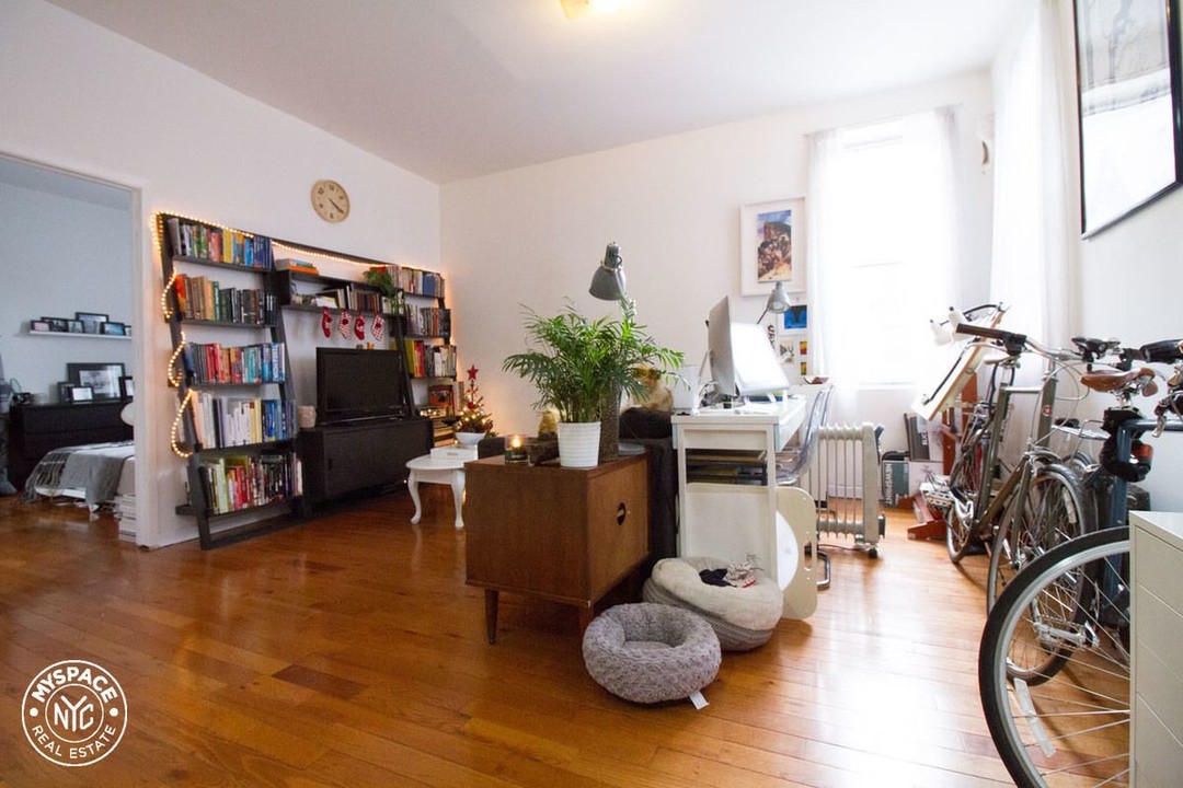 762 Franklin Ave in Brooklyn, NY - Building Photo