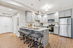 WELCOME TO 1965 MOUNTAIN VIEW in Flagstaff, AZ - Building Photo